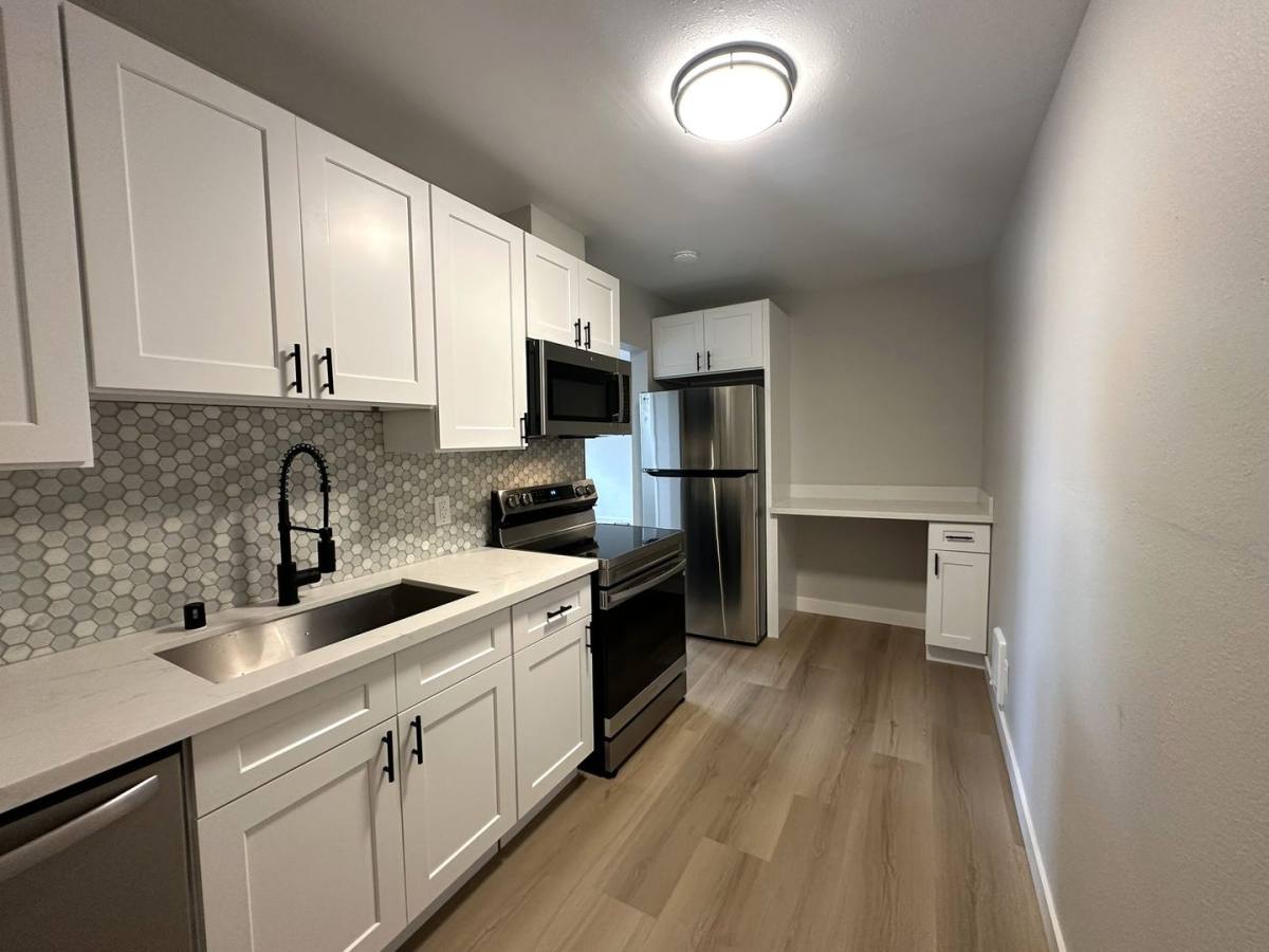 Apartment for rent at 2317 Grand Ave, Everett, WA 98201