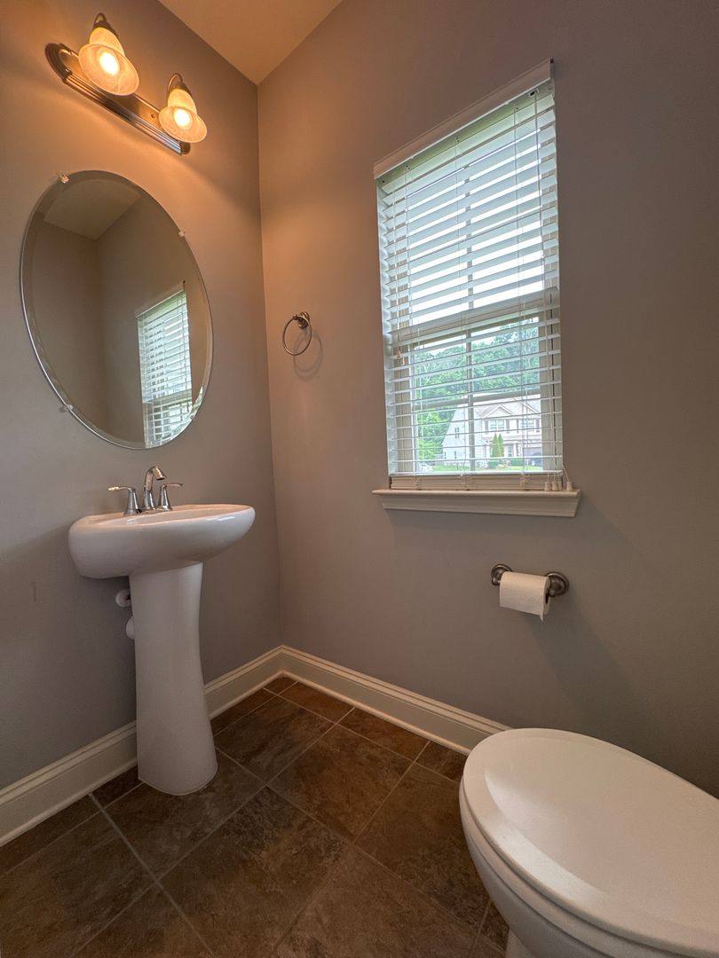Townhouse for rent at 1034 Chatsworth Dr, Old Hickory, TN 37138