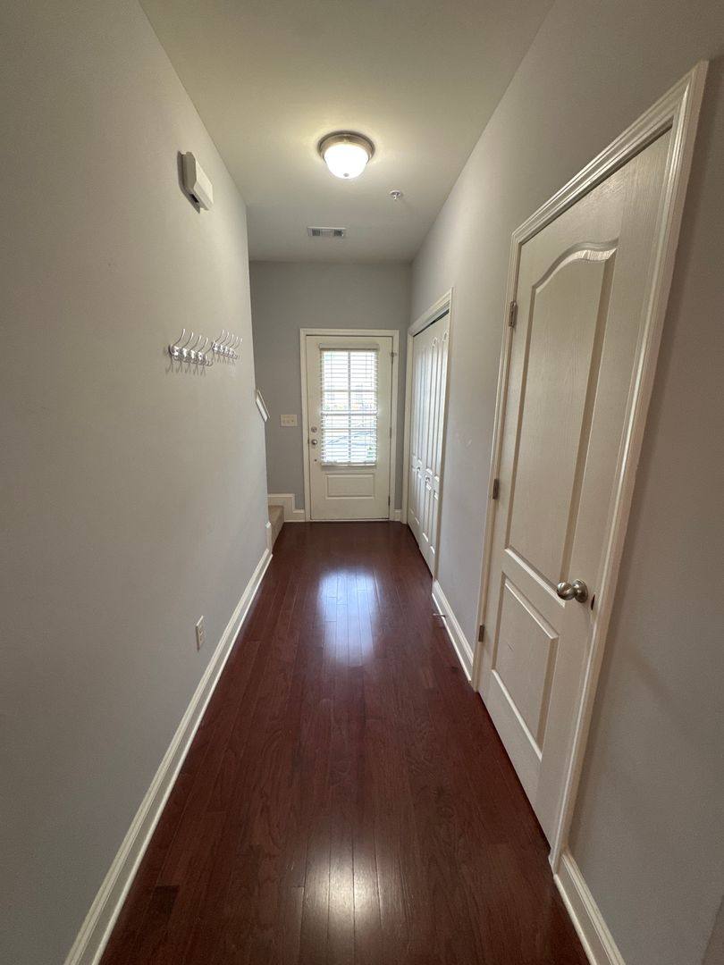Townhouse for rent at 1034 Chatsworth Dr, Old Hickory, TN 37138