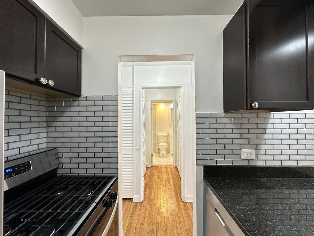 Apartment for rent at 6828 Sheridan #P264, Chicago, IL 60626
