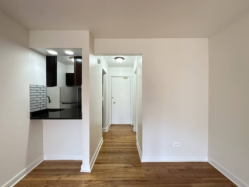 Apartment for rent at 6828 Sheridan #P264, Chicago, IL 60626