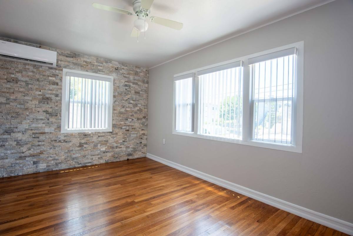 Apartment for rent at 1210-1216 Robinson Ave, San Diego, CA 92103