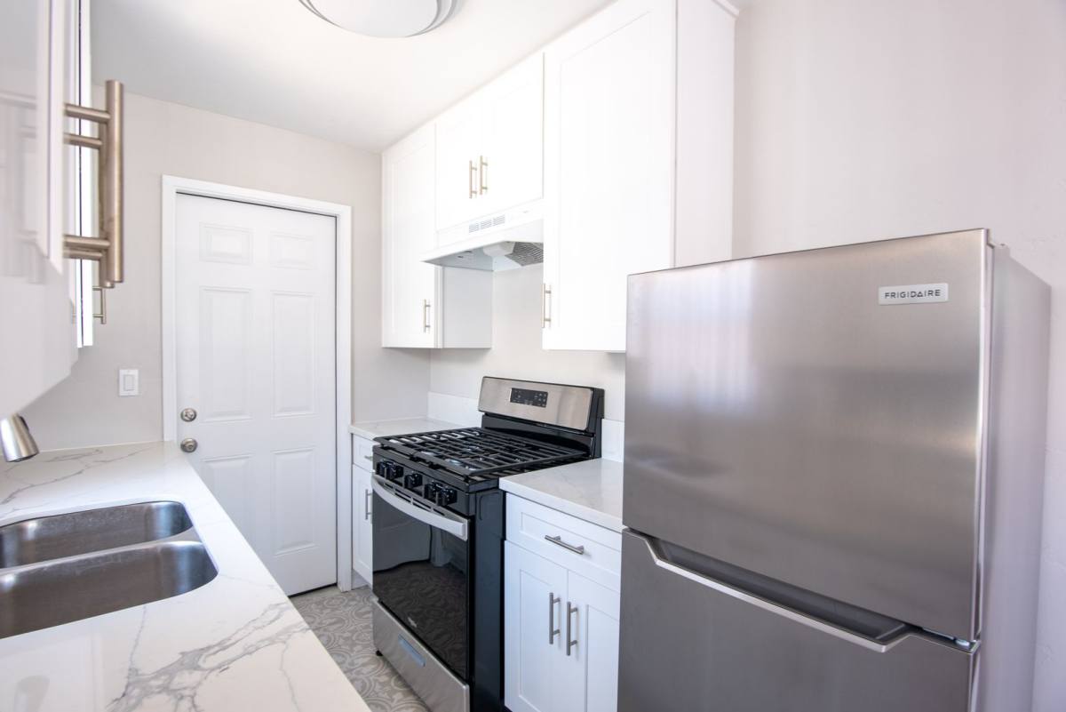 Apartment for rent at 1210-1216 Robinson Ave, San Diego, CA 92103