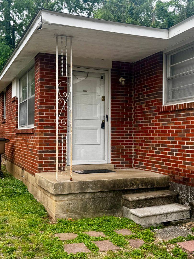 Apartment for rent at 916 Virginia Ave, Nashville, TN 37216
