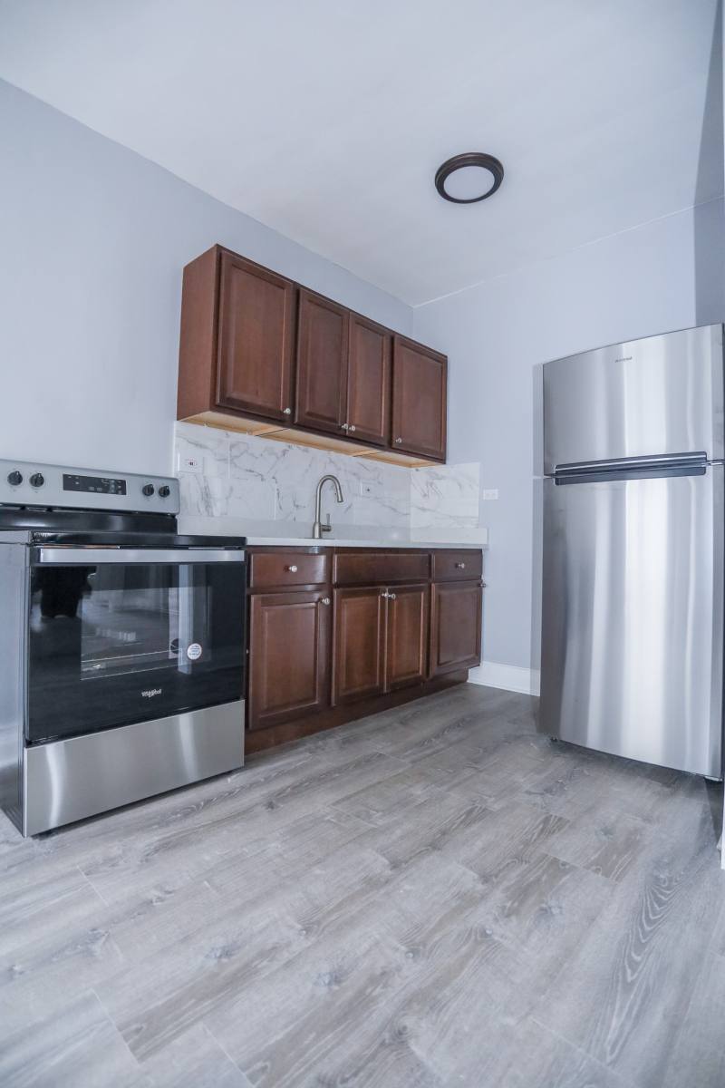Apartment for rent at 6956 N Ashland #310, Chicago, IL 60626