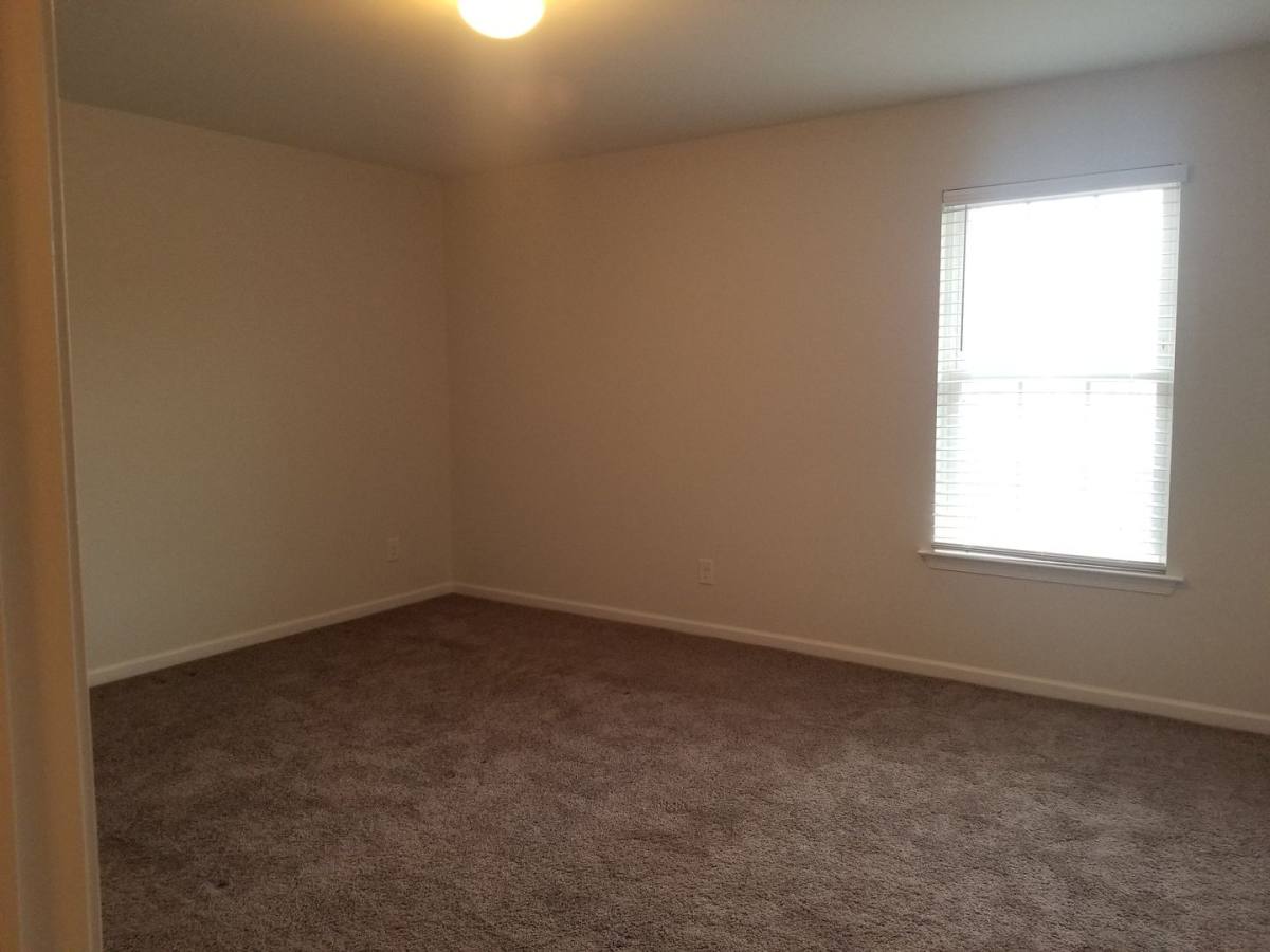 Townhouse for rent at 104 Squire Circle, Lynchburg, VA 24501