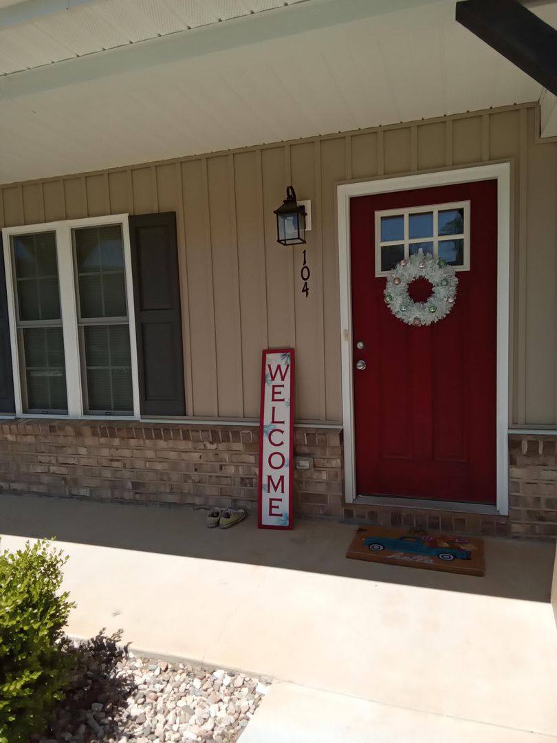 Townhouse for rent at 104 Squire Circle, Lynchburg, VA 24501