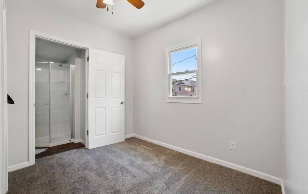 House for rent at 321 5th St NW, Cedar Rapids, IA 52405