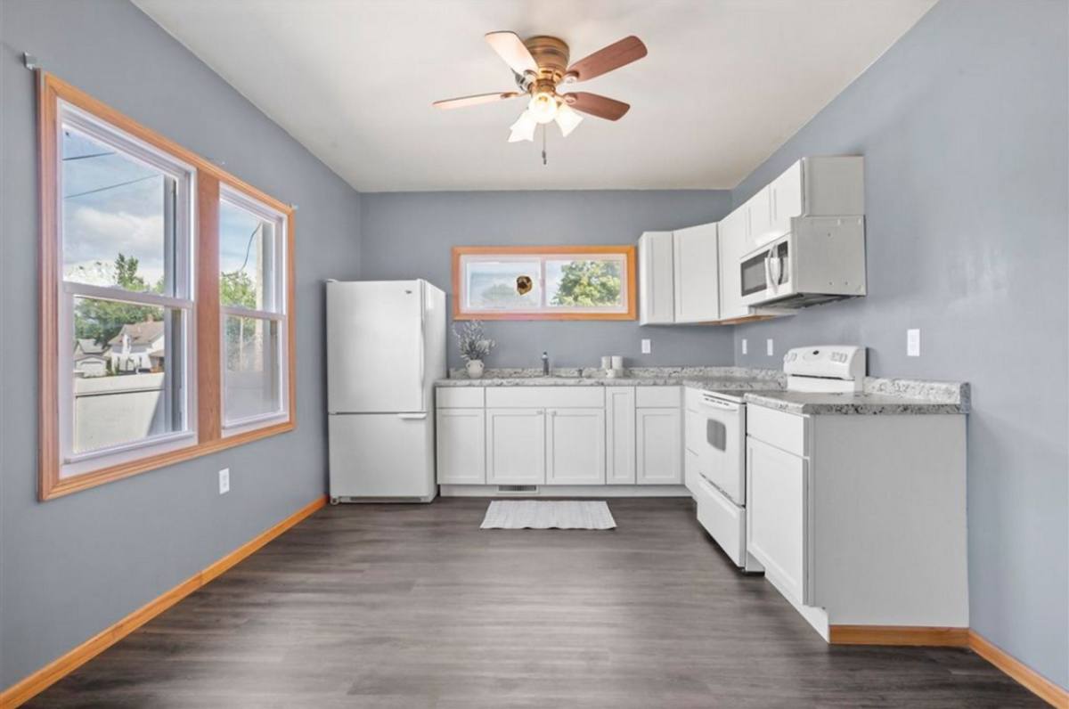 House for rent at 321 5th St NW, Cedar Rapids, IA 52405