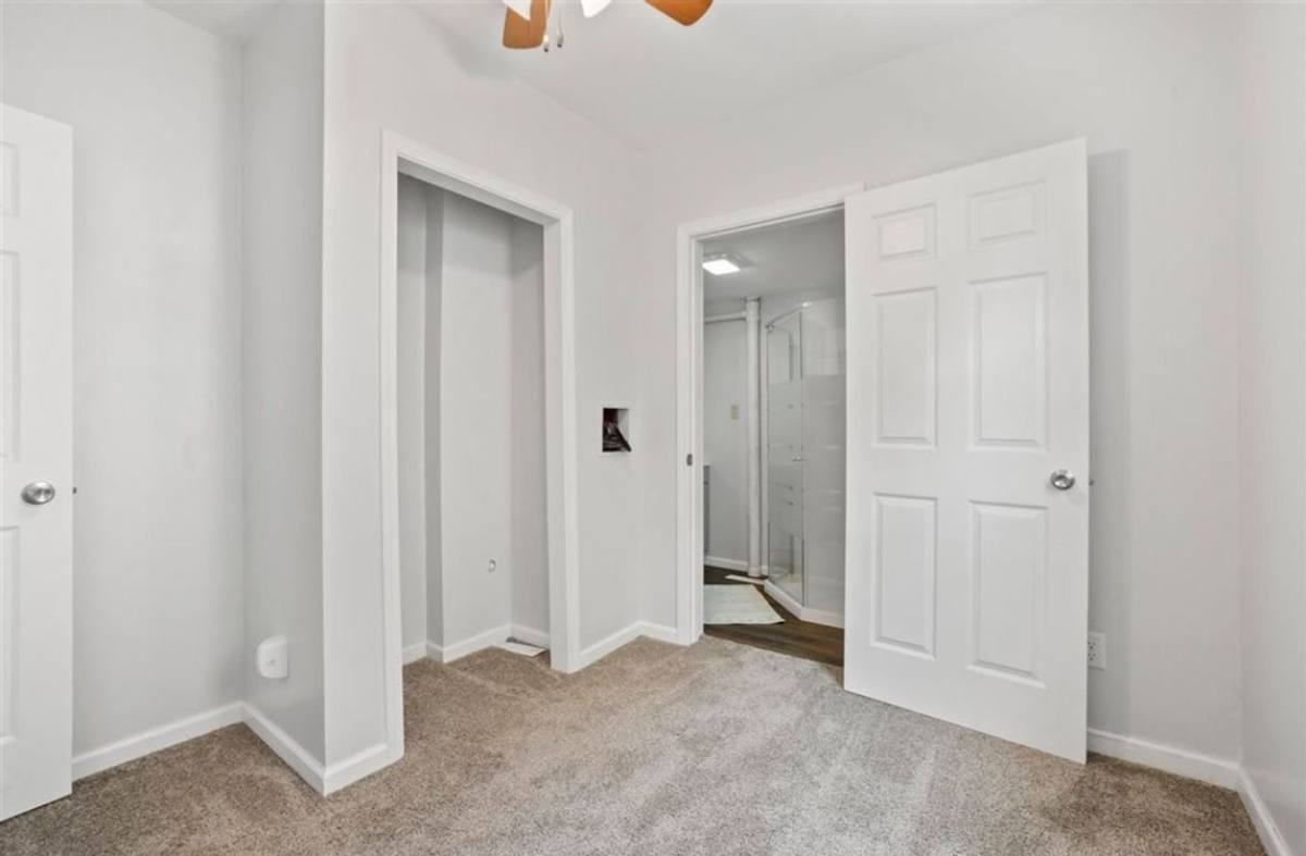 House for rent at 321 5th St NW, Cedar Rapids, IA 52405