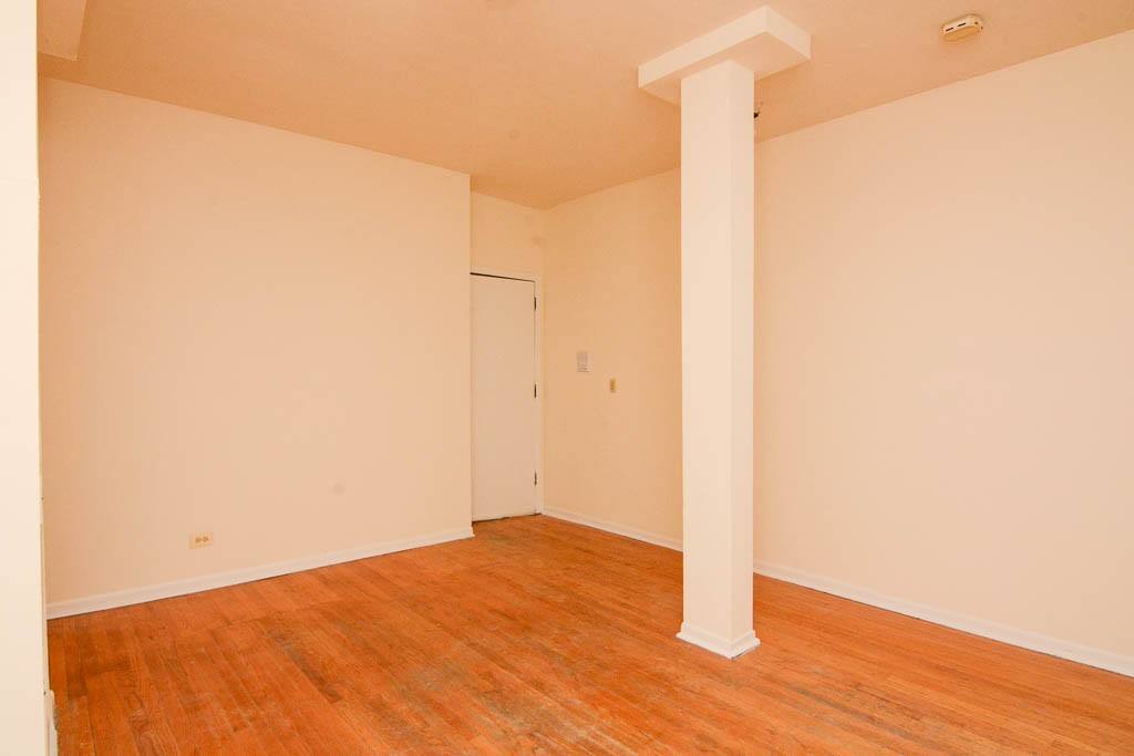 Apartment for rent at 2317 Kedzie Blvd #RA8, Chicago, IL 60647
