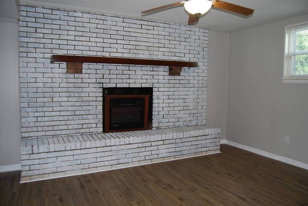 House for rent at 811 Cedarcrest Dr, Vine Grove, KY 40175