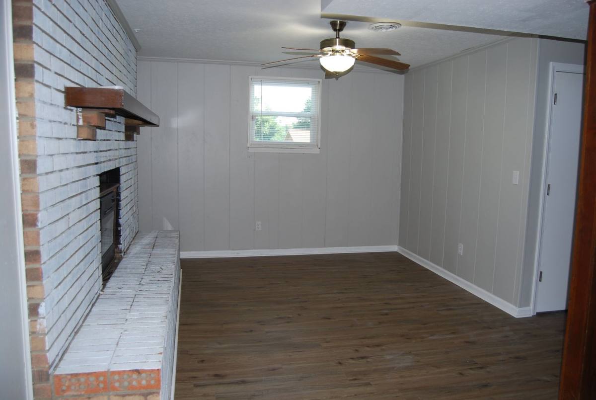 House for rent at 811 Cedarcrest Dr, Vine Grove, KY 40175