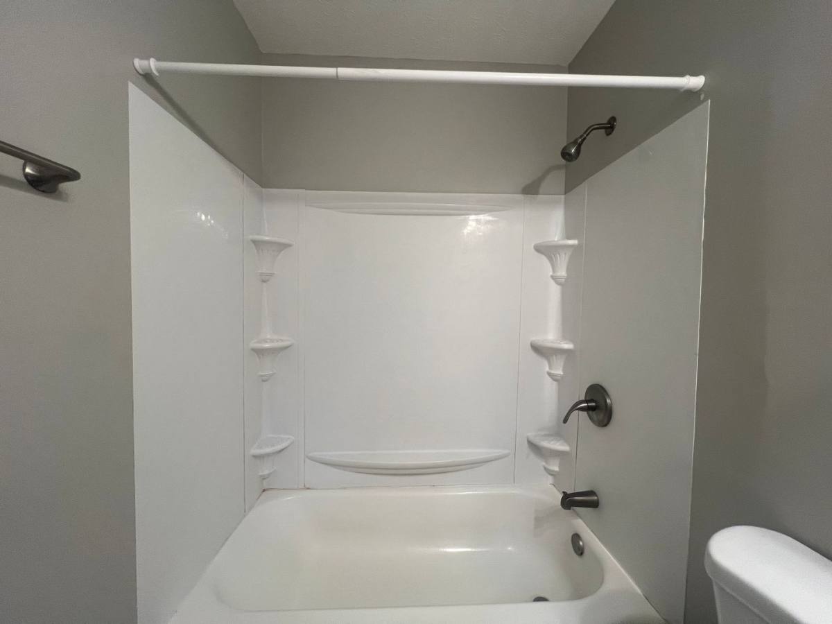 House for rent at 811 Cedarcrest Dr, Vine Grove, KY 40175