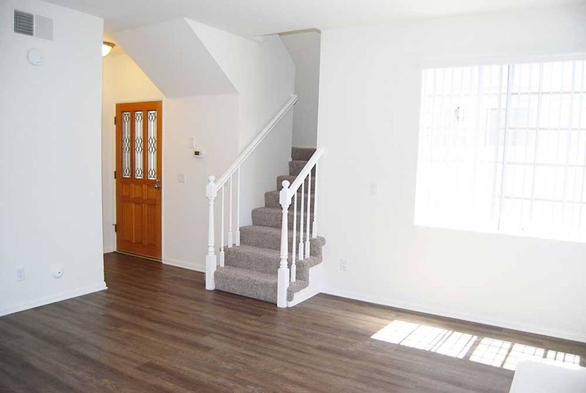 Townhouse for rent at 321 Avocado St, Costa Mesa, CA 92627