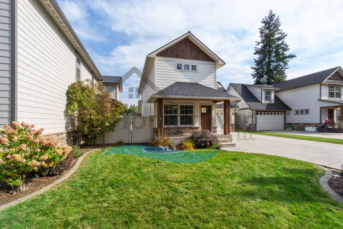 House for rent at 3182 N Honeysuckle Dr, Coeur D Alene, ID 83815
