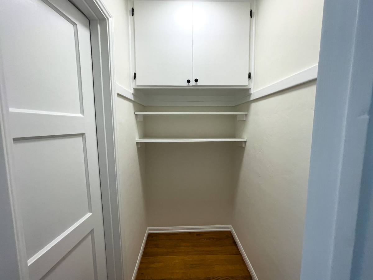 Apartment for rent at 2002 N Vermont Ave, Los Angeles, CA 90027