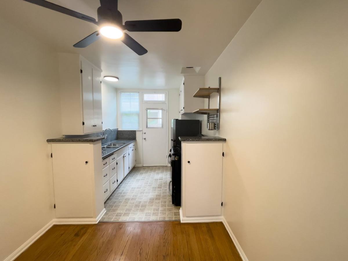 Apartment for rent at 2002 N Vermont Ave, Los Angeles, CA 90027