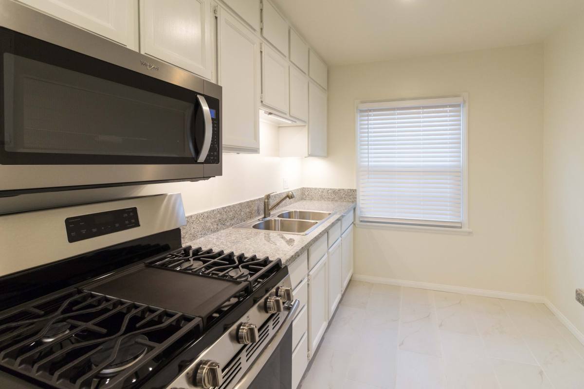 Apartment for rent at 4635 Finley Ave, Los Angeles, CA 90027