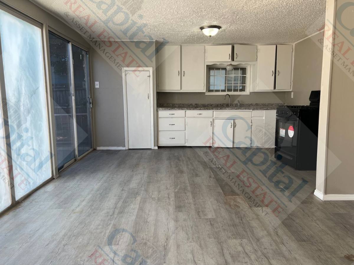 House for rent at 317 SE 24th St, Oklahoma City, OK 73129