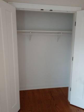 Apartment for rent at 2706 W Ainslie St #2, Chicago, IL 60625