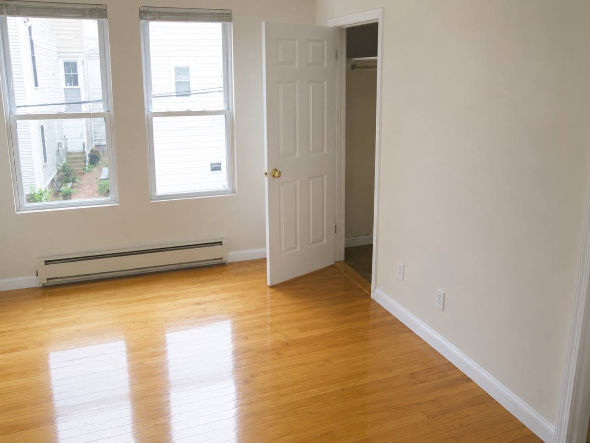 Apartment for rent at 235 Columbia St #4R, Cambridge, MA 02139