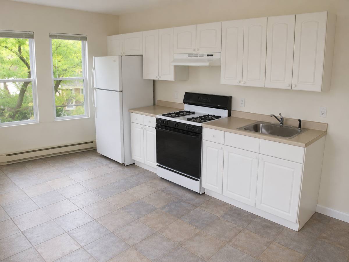 Apartment for rent at 235 Columbia St #4R, Cambridge, MA 02139