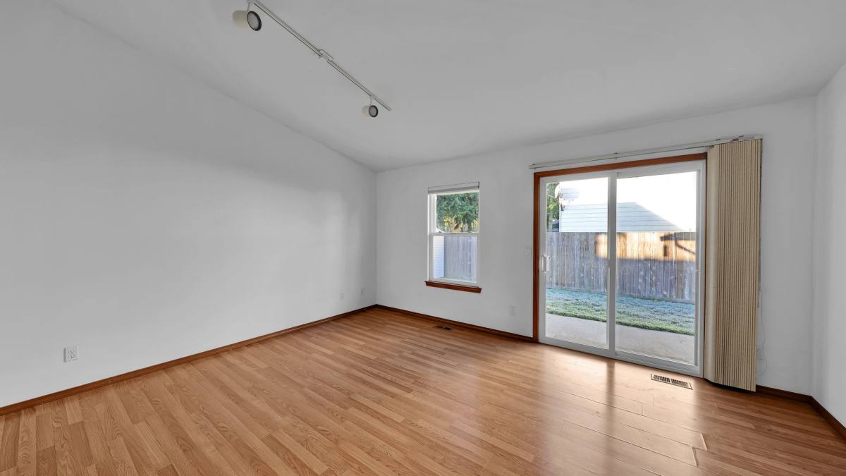 House for rent at 713 SW Puffin St, Oak Harbor, WA 98277