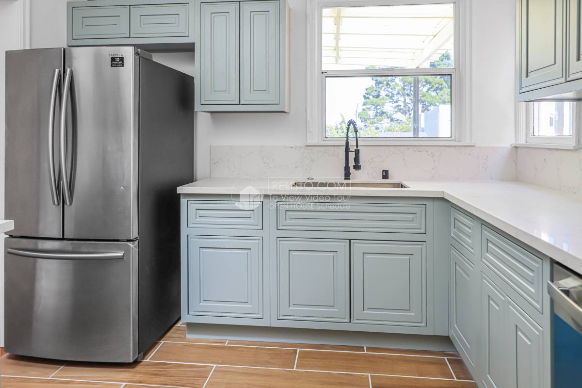 Apartment for rent at 2043 10th Ave, San Francisco, CA 94116