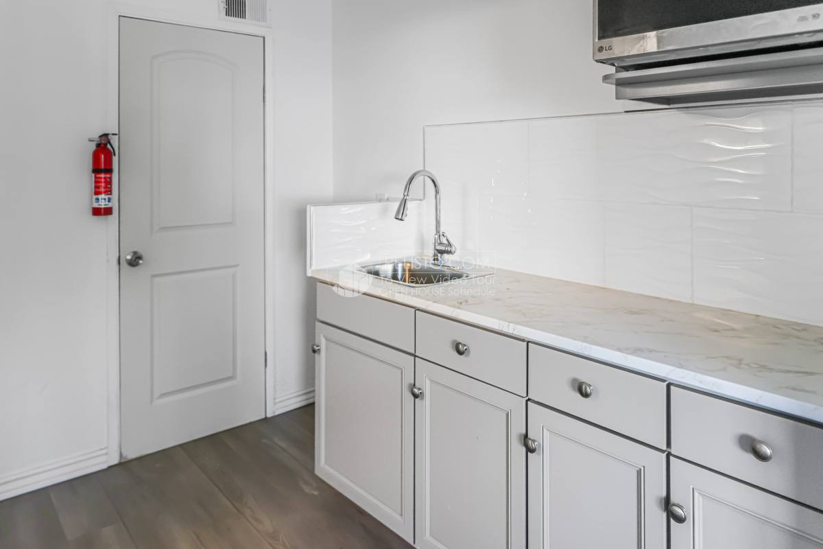 Apartment for rent at 2043 10th Ave, San Francisco, CA 94116