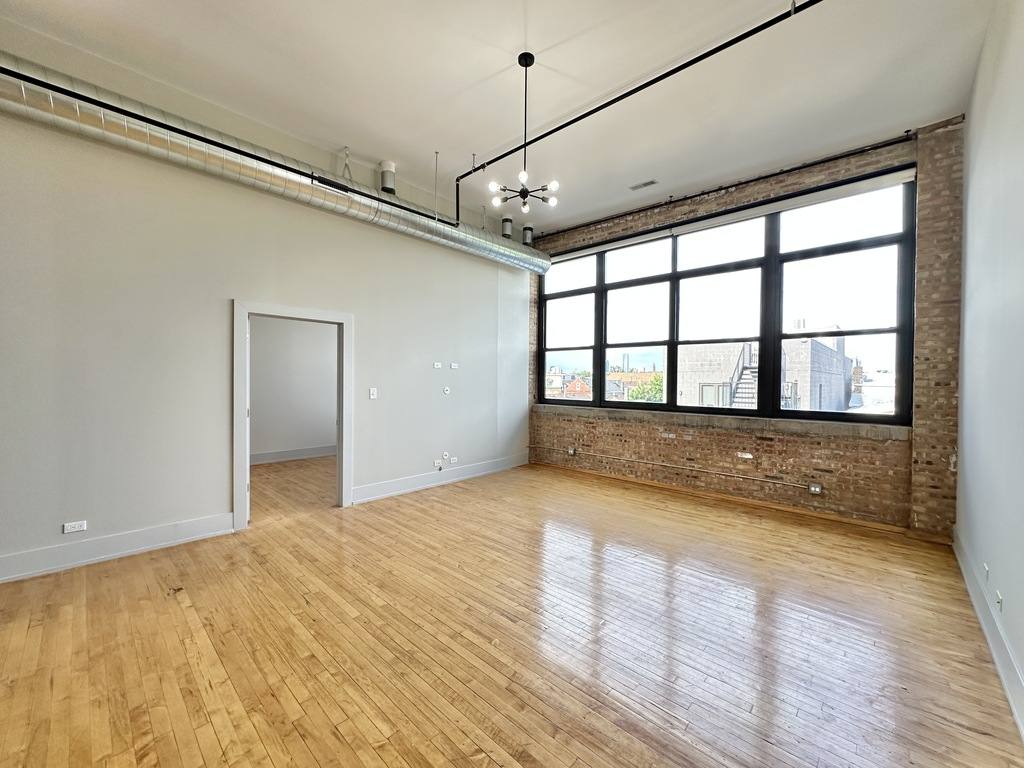 Apartment for rent at 1432 21st St #513-A, Chicago, IL 60608