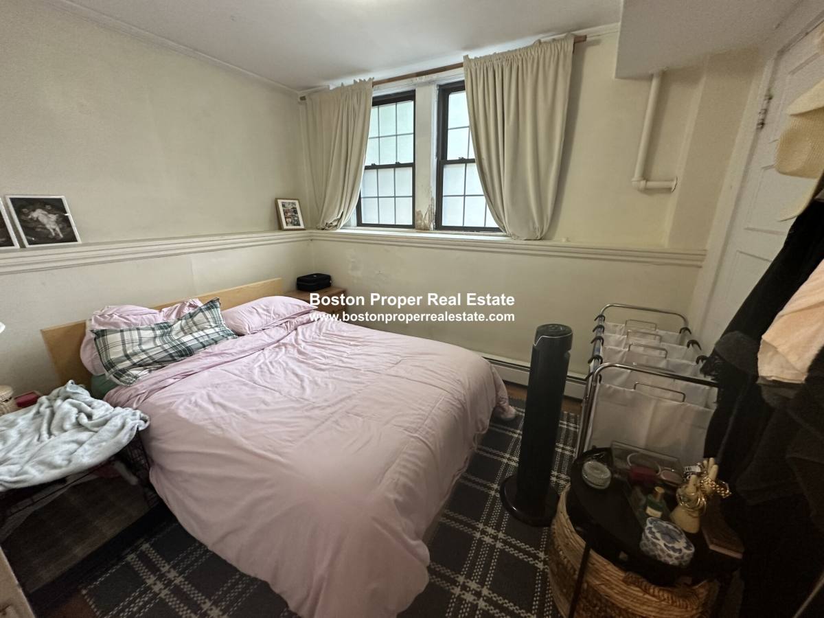 Apartment for rent at 100 Madison Ave #9, Newtonville, MA 02460