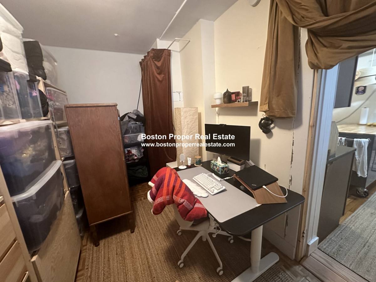 Apartment for rent at 100 Madison Ave #9, Newtonville, MA 02460