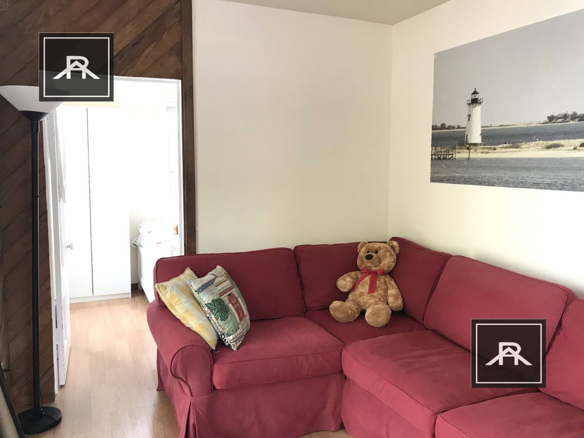 Apartment for rent at 9 Mount Ida St #1L, Newton, MA 02458