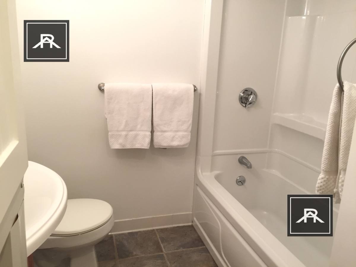 Apartment for rent at 9 Mount Ida St #1L, Newton, MA 02458