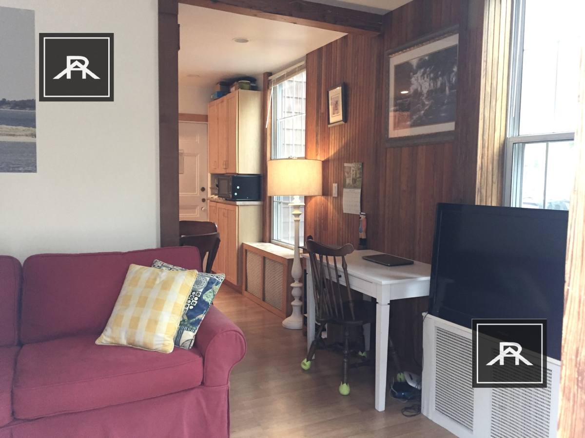 Apartment for rent at 9 Mount Ida St #1L, Newton, MA 02458