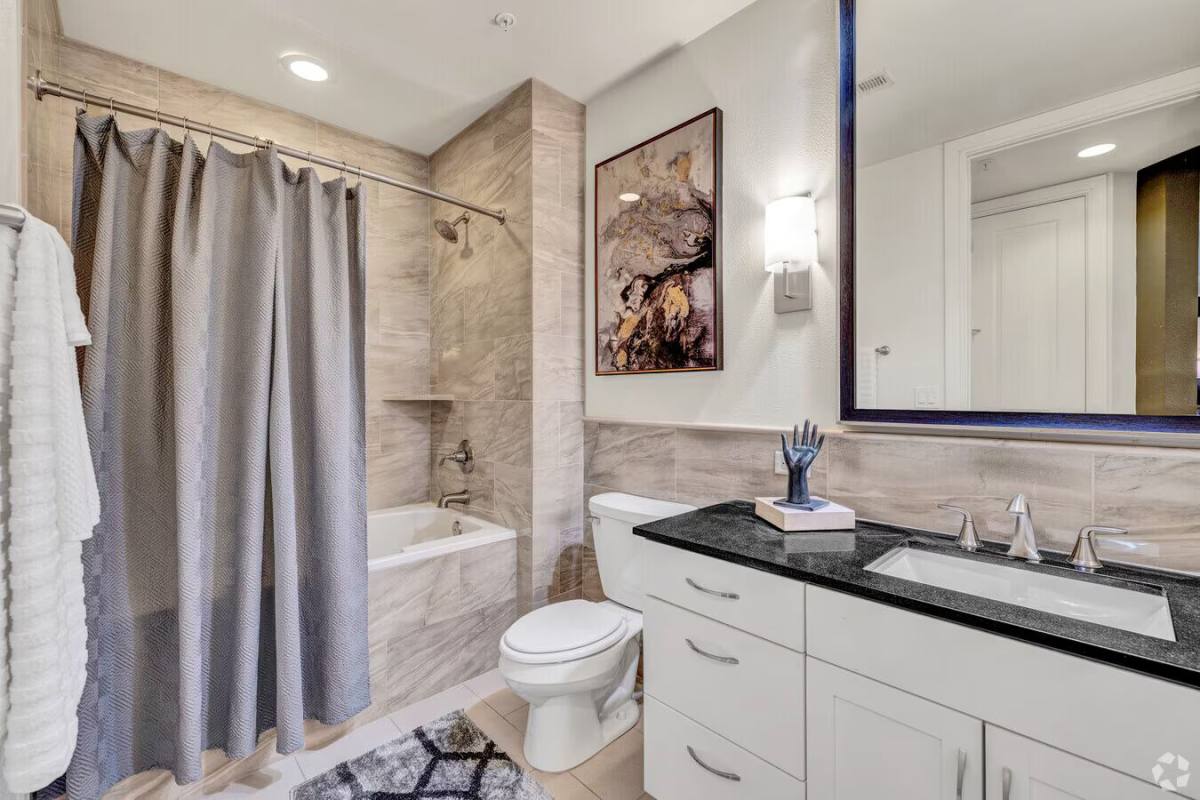 Apartment for rent at 2303 Mid Lane #JRO3, Houston, TX 77027