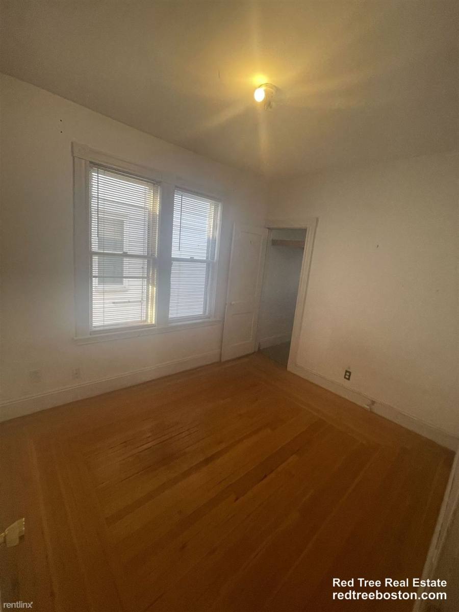 Apartment for rent at 292 Summit Ave #3, Brighton, MA 02135