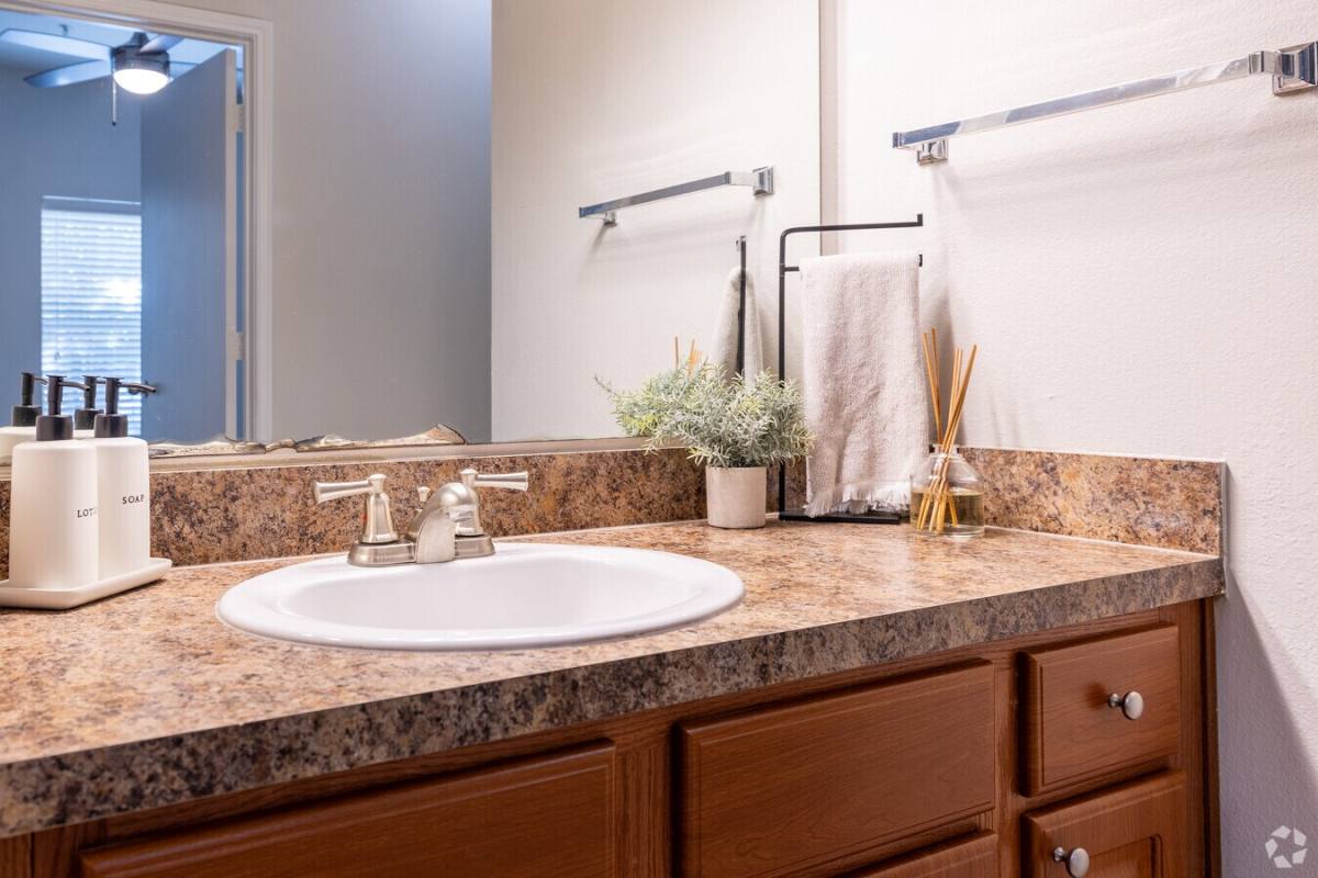 Apartment for rent at 1900 Westview Blvd #LWV2, Conroe, TX 77304