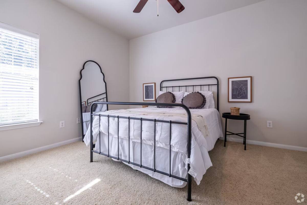 Apartment for rent at 1900 Westview Blvd #LWV2, Conroe, TX 77304
