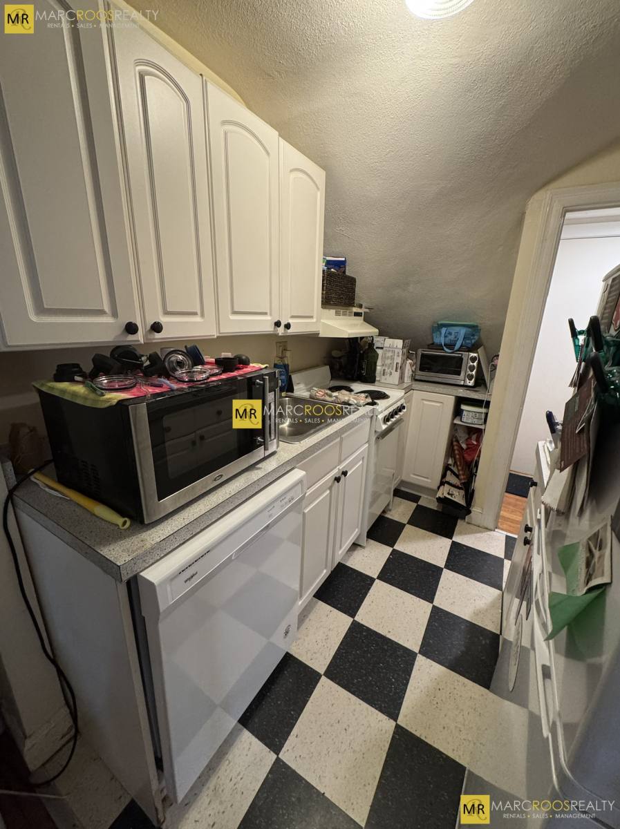 Apartment for rent at 15 Joy St #1, Boston, MA 02114