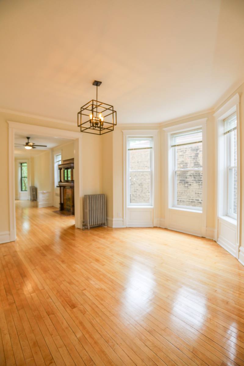 Apartment for rent at 1844 W Grace #2, Chicago, IL 60613