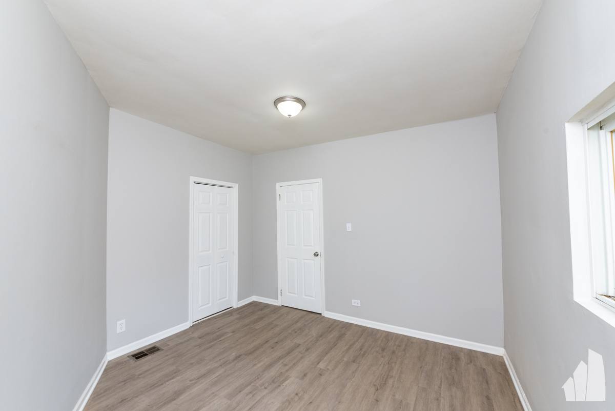 Apartment for rent at 1022 W Fry St #CH1, Chicago, IL 60642