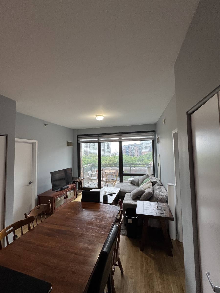 Apartment for rent at 1 E 8th St #605, Chicago, IL 60605