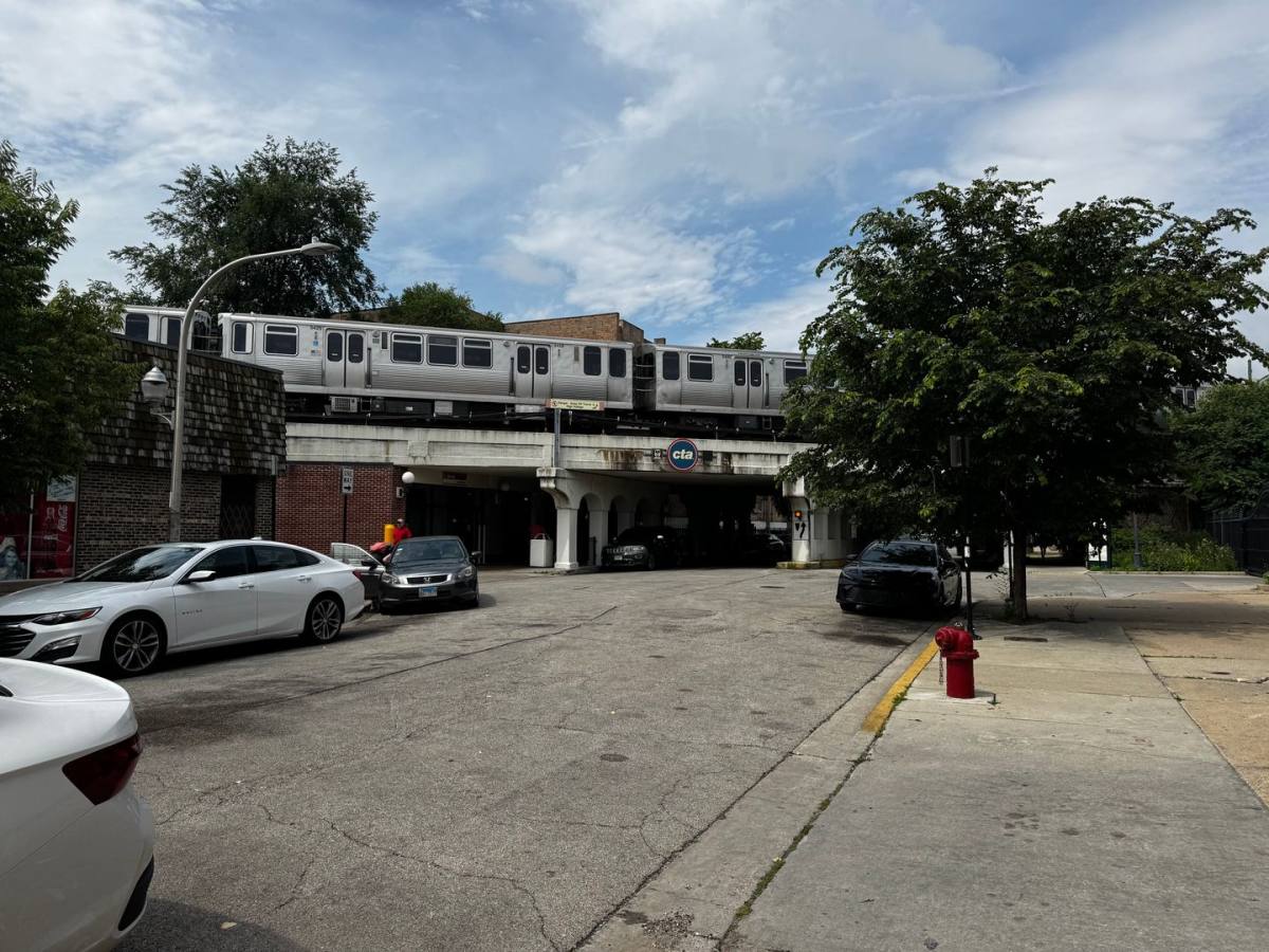 Apartment for rent at 1439-47 W Jarvis Ave 7359-65 N Greenview, Chicago, IL 60626