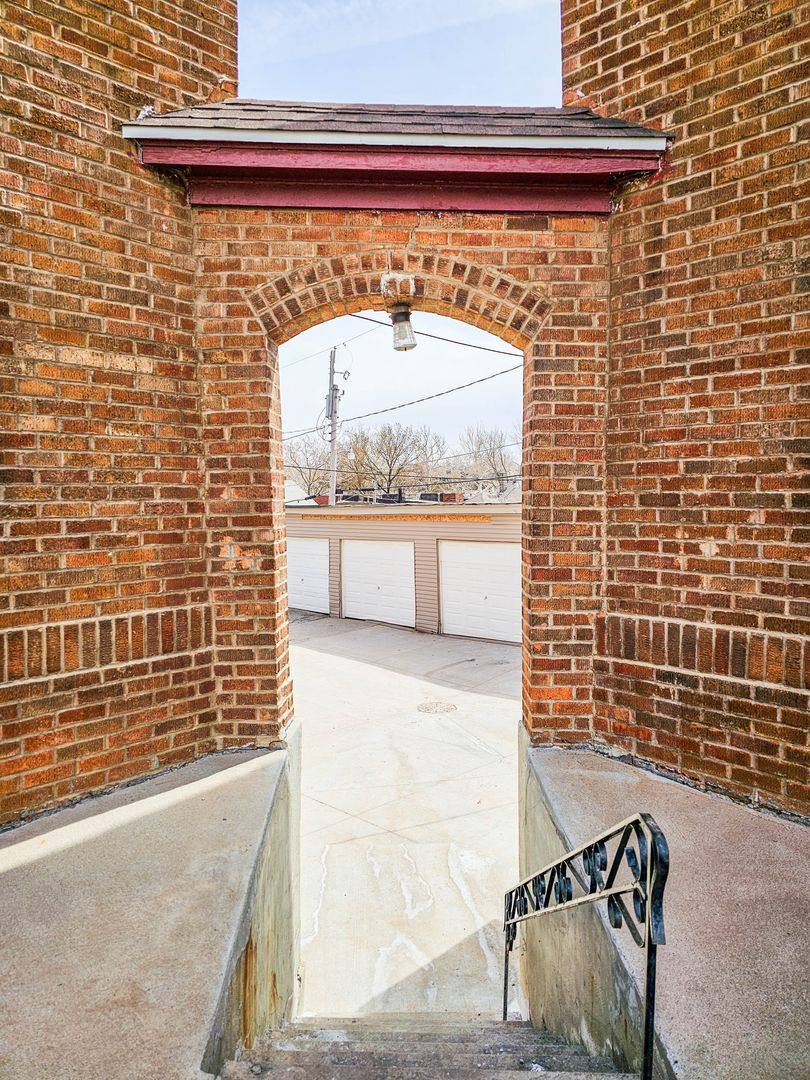 Apartment for rent at 3419 Howard St, Omaha, NE 68105