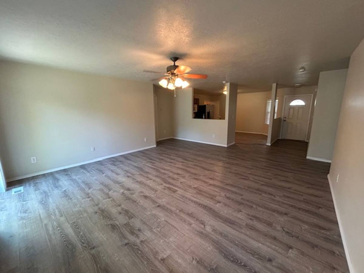 House for rent at 121 E Havasupai, Meridian, ID 83646