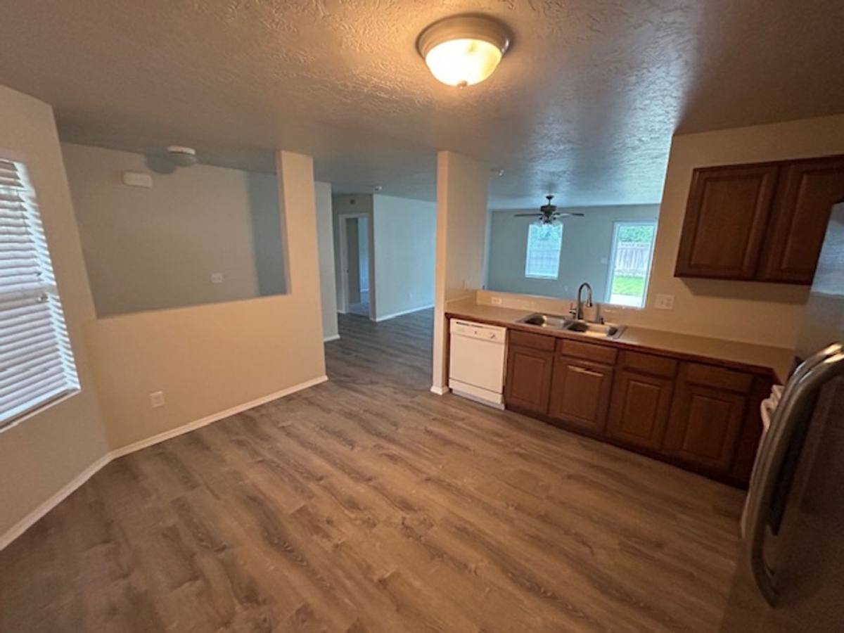 House for rent at 121 E Havasupai, Meridian, ID 83646