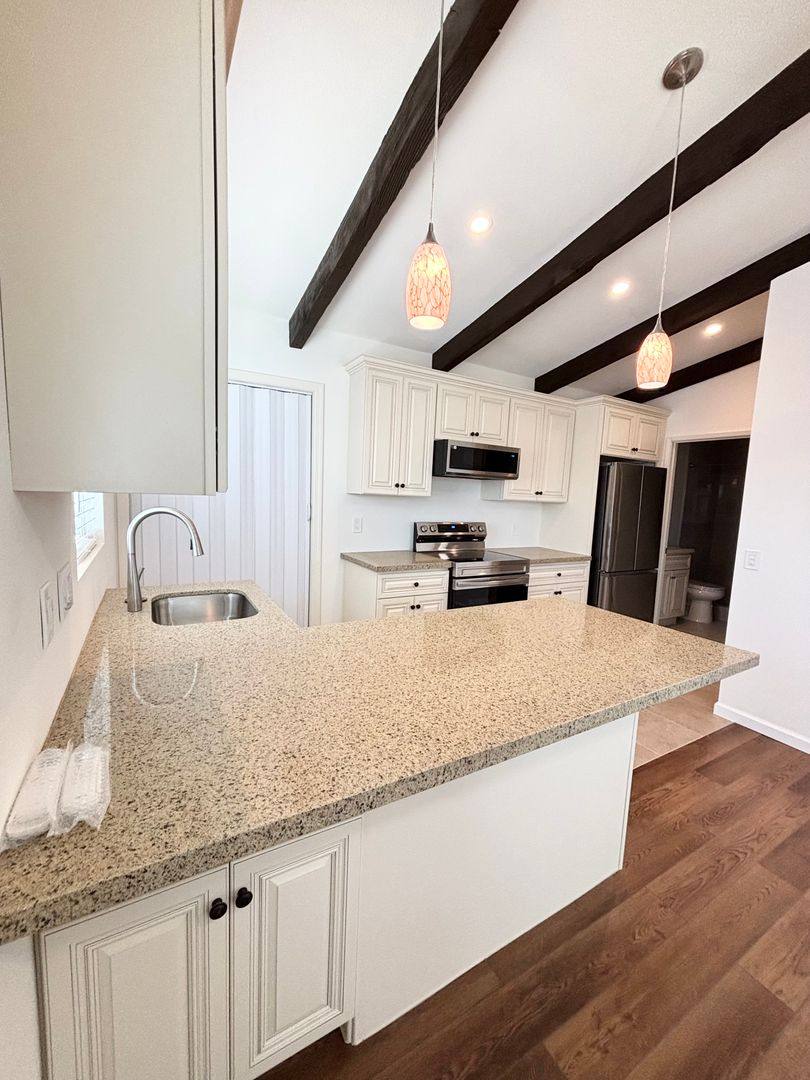 Townhouse for rent at 1636 W Pine Ave, Lompoc, CA 93436