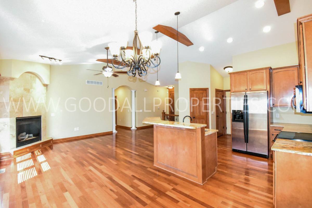 House for rent at 40 NE Gracewood Dr, Waukee, IA 50263